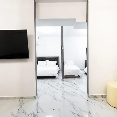 Super Lux Maisonette, 10 Minutes From Center Villa *