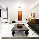 Super Lux Maisonette, 10 Minutes From Center