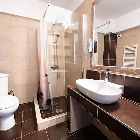 Super Lux Maisonette, 10 Minutes From Center Vila *